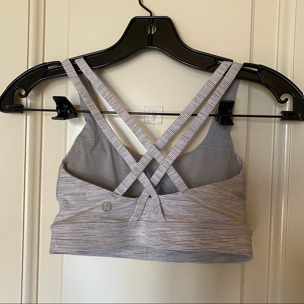 Lululemon sports bra